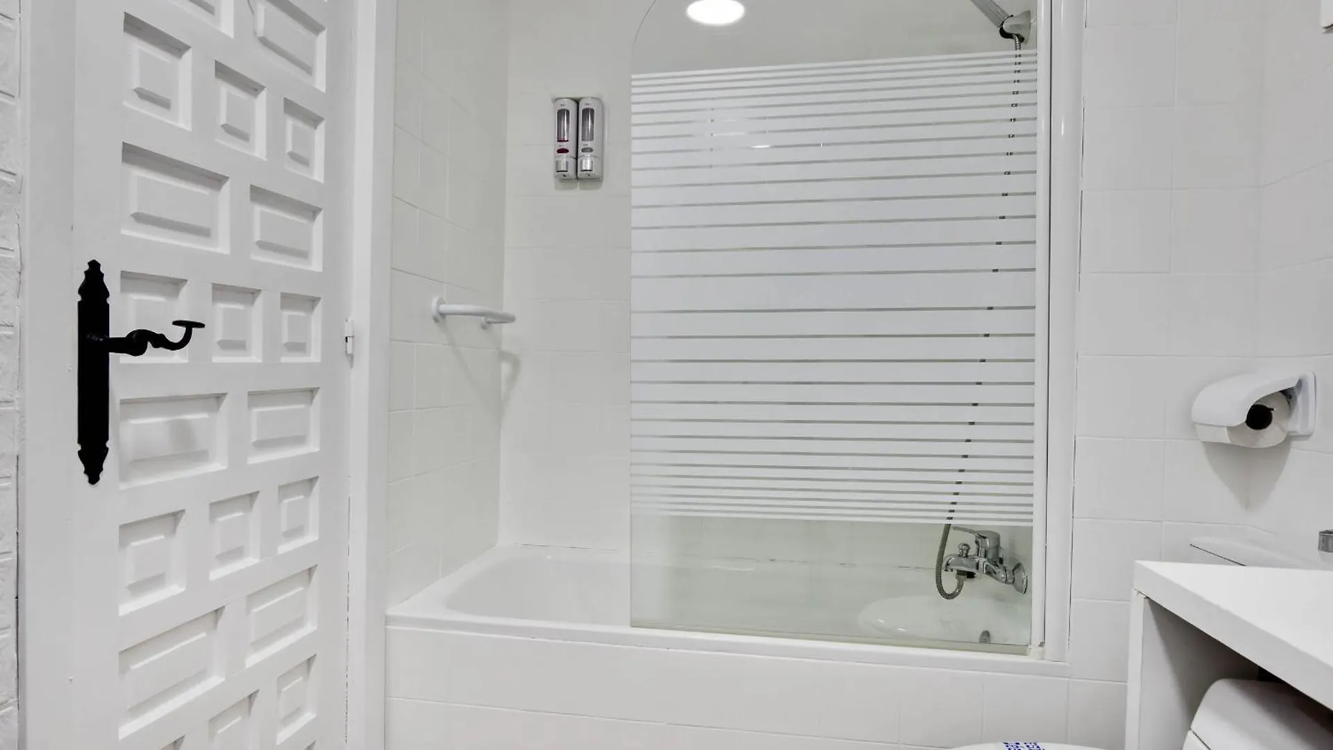Edificio Carihuela By Ivi Real Estate Lägenhet Torremolinos