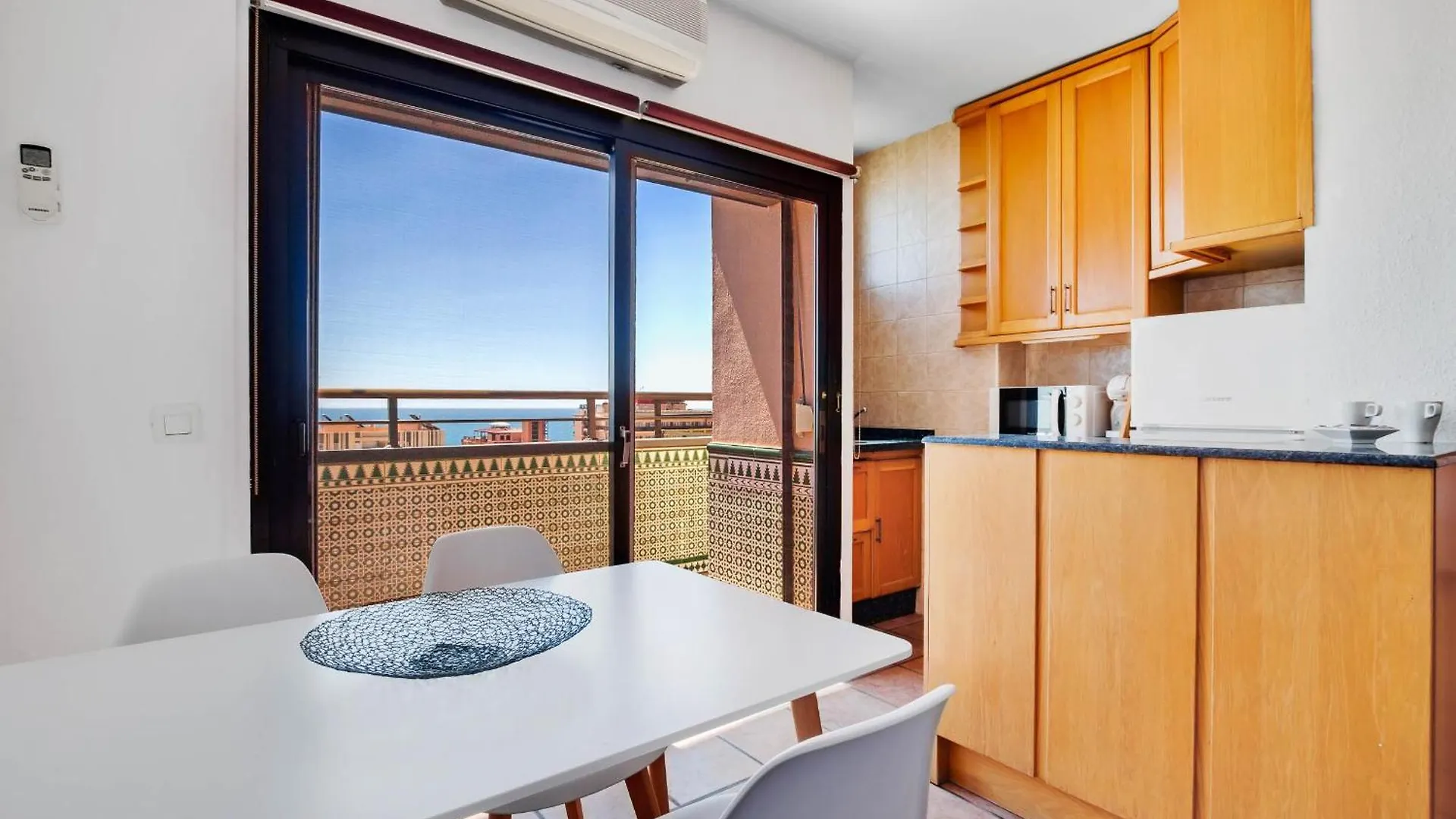 Edificio Carihuela By Ivi Real Estate Lägenhet Torremolinos