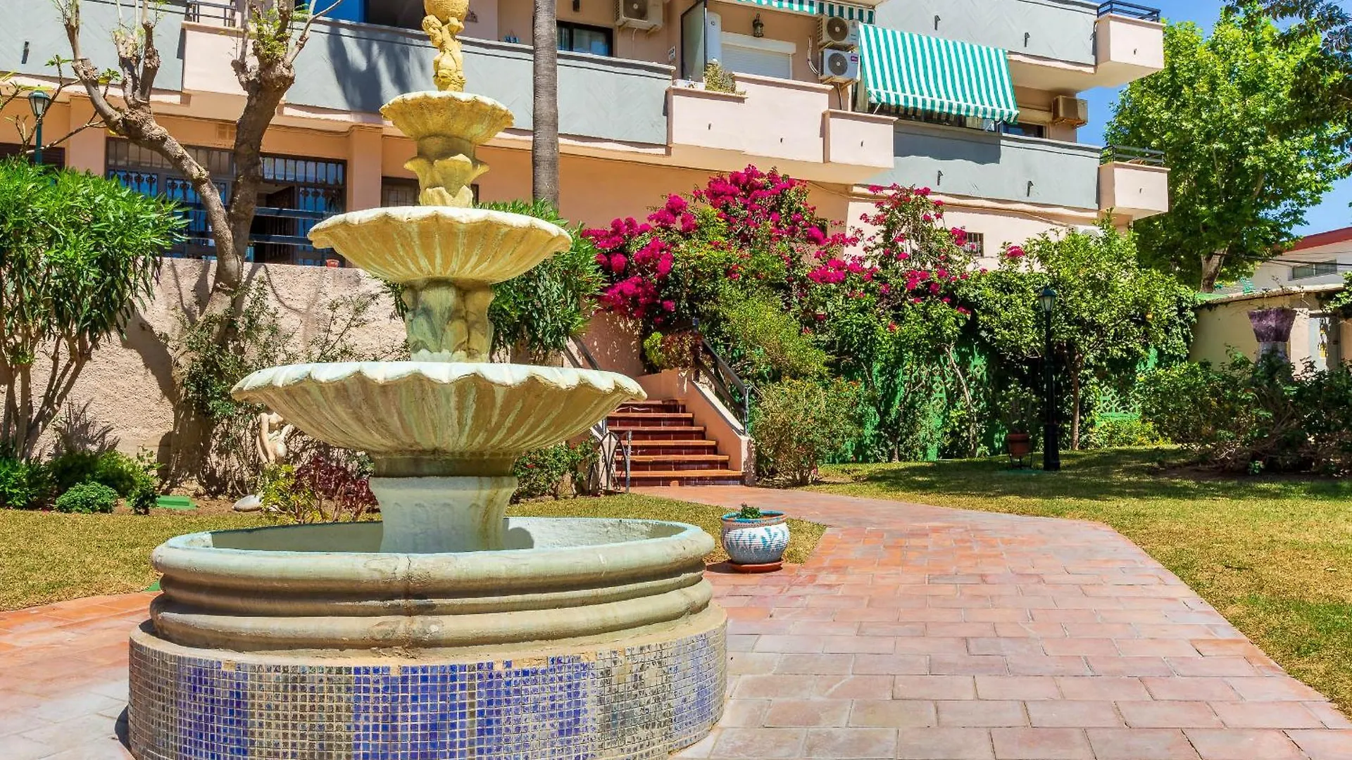Edificio Carihuela By Ivi Real Estate Lägenhet Torremolinos 0*,